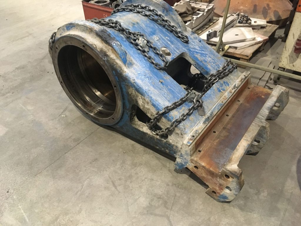 Pitman repair of Jaw crusher DCD 1000 x 800