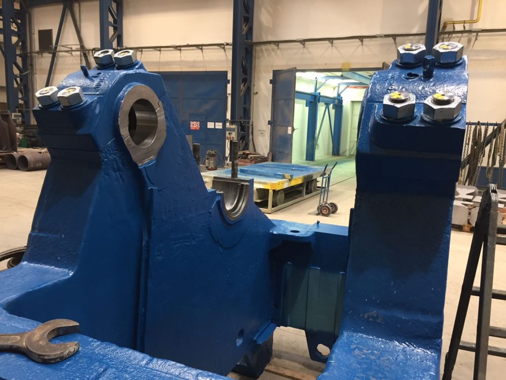 JAW CRUSHER V7-2N REPAIR OF PENDULUM AND FRAME