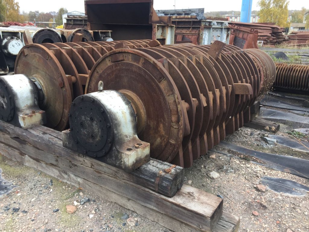 Repair of rotors and cases of Hammer crusher with rollers, KDV 1137 series