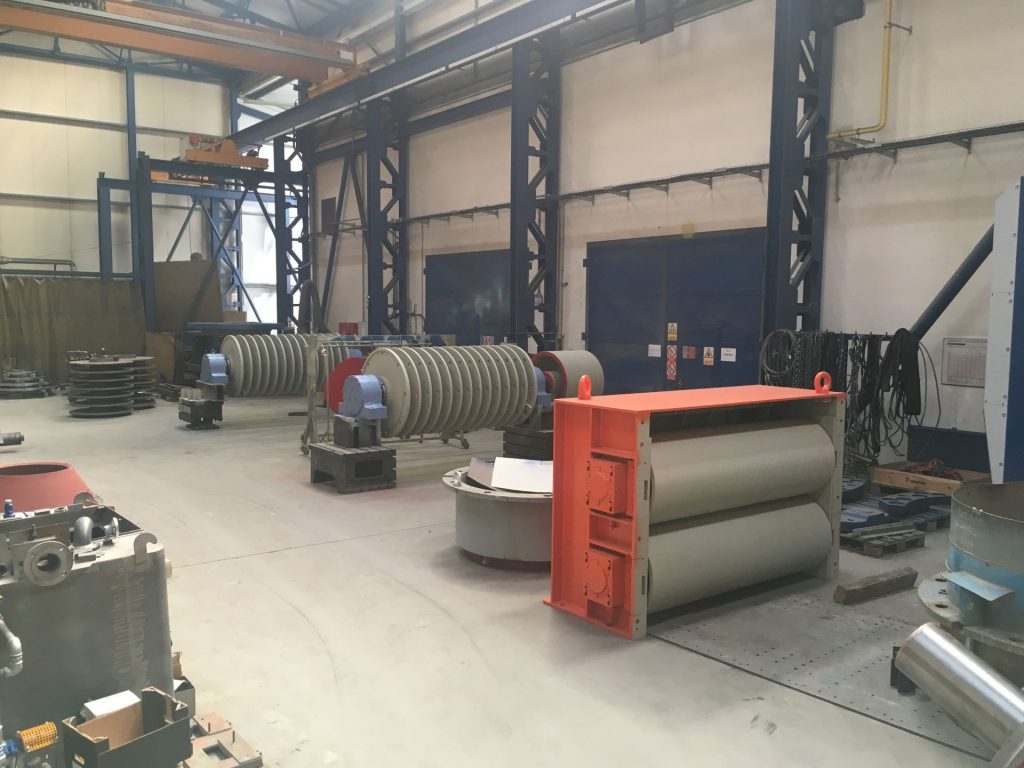 Repair of rotors and cases of Hammer crusher with rollers, KDV 1137 series