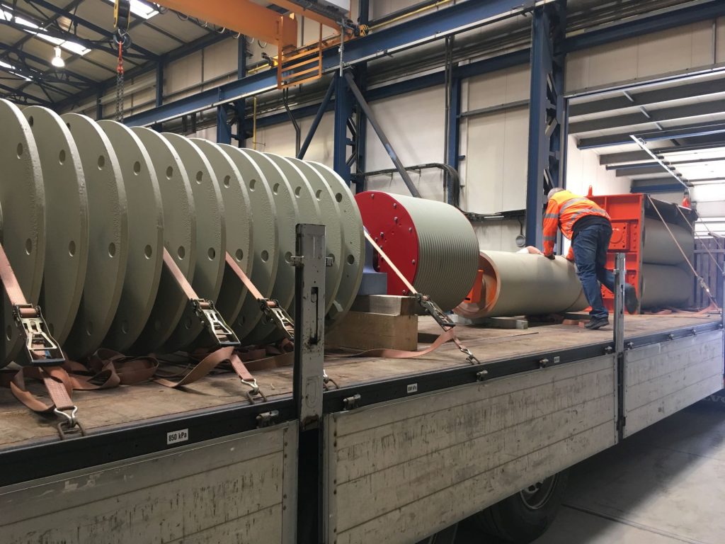 Repair of rotors and cases of Hammer crusher with rollers, KDV 1137 series