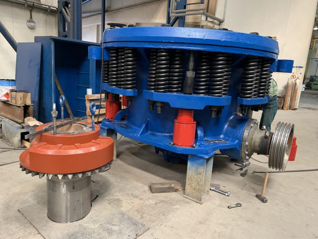 GENERAL REPAIR OF DKT 1200 CONE CRUSHER