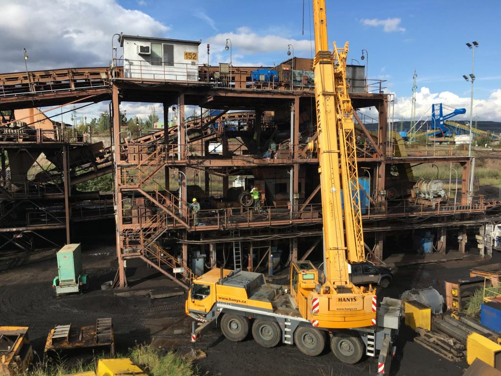 SERVICE, ROTOR AND CASE REPLACEMENT OF HAMMER CRUSHER KDV 1137