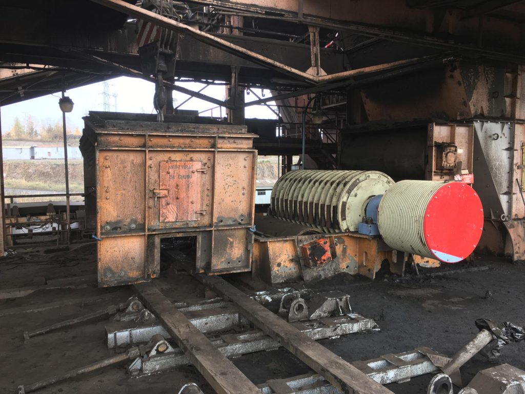 SERVICE, ROTOR AND CASE REPLACEMENT OF HAMMER CRUSHER KDV 1137