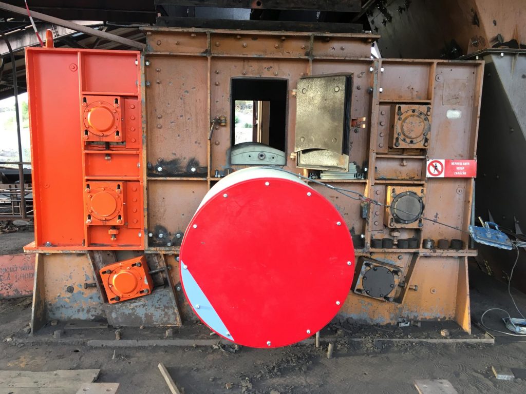 SERVICE, ROTOR AND CASE REPLACEMENT OF HAMMER CRUSHER KDV 1137