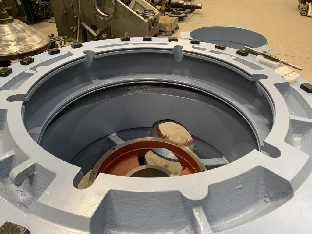 GENERAL REPAIR OF DKT 900 CONE CRUSHER