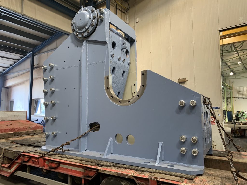 GENERAL REPAIR OF FRAME AND PENDULUM OF JAW CRUSHER V8-2NS